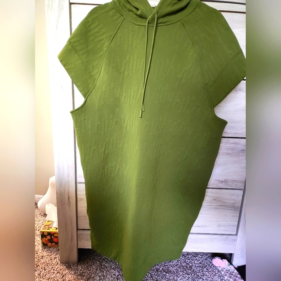 FABLETICS X YITTY Backless Hoodie Sport Dress Cap Sleeve Moss Green - Picture 4 of 10